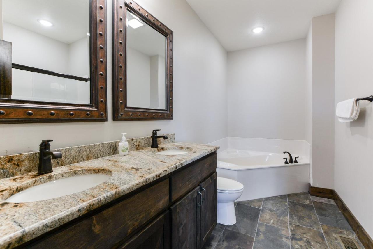 Lodge 73 Branson Extérieur photo